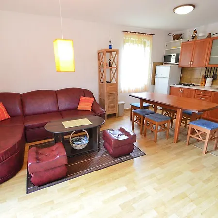 Coprnicka Hisa Ferienhaus Skrad